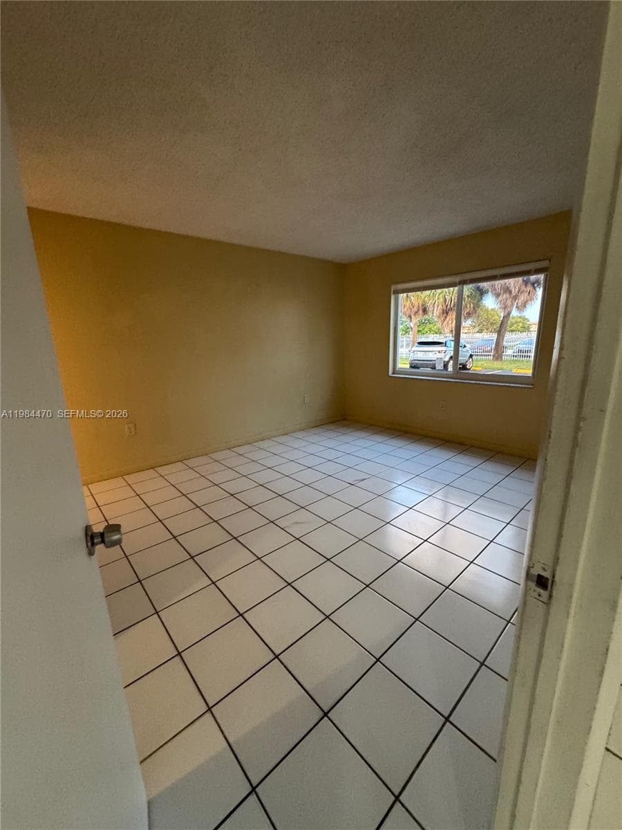 505 NW 177th St # 103, Miami Gardens FL 33169 — 14