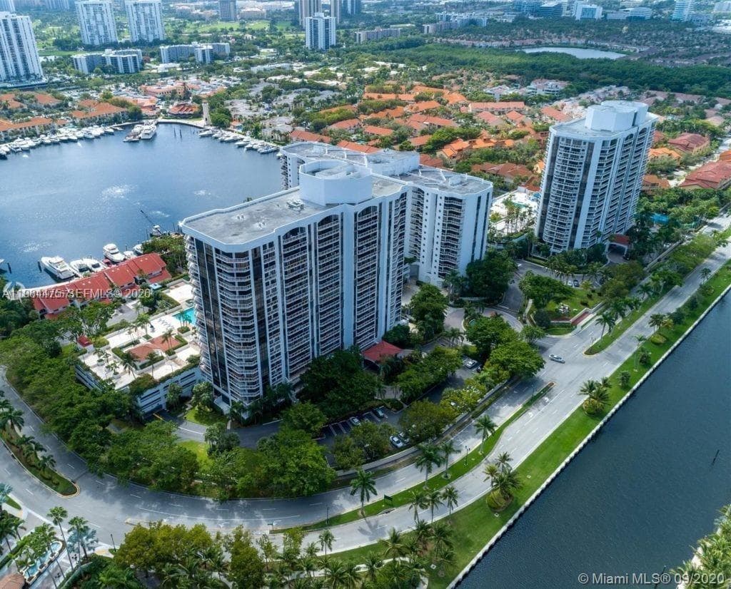 3610 Yacht Club Dr # 1002, Aventura FL 33180 — 3