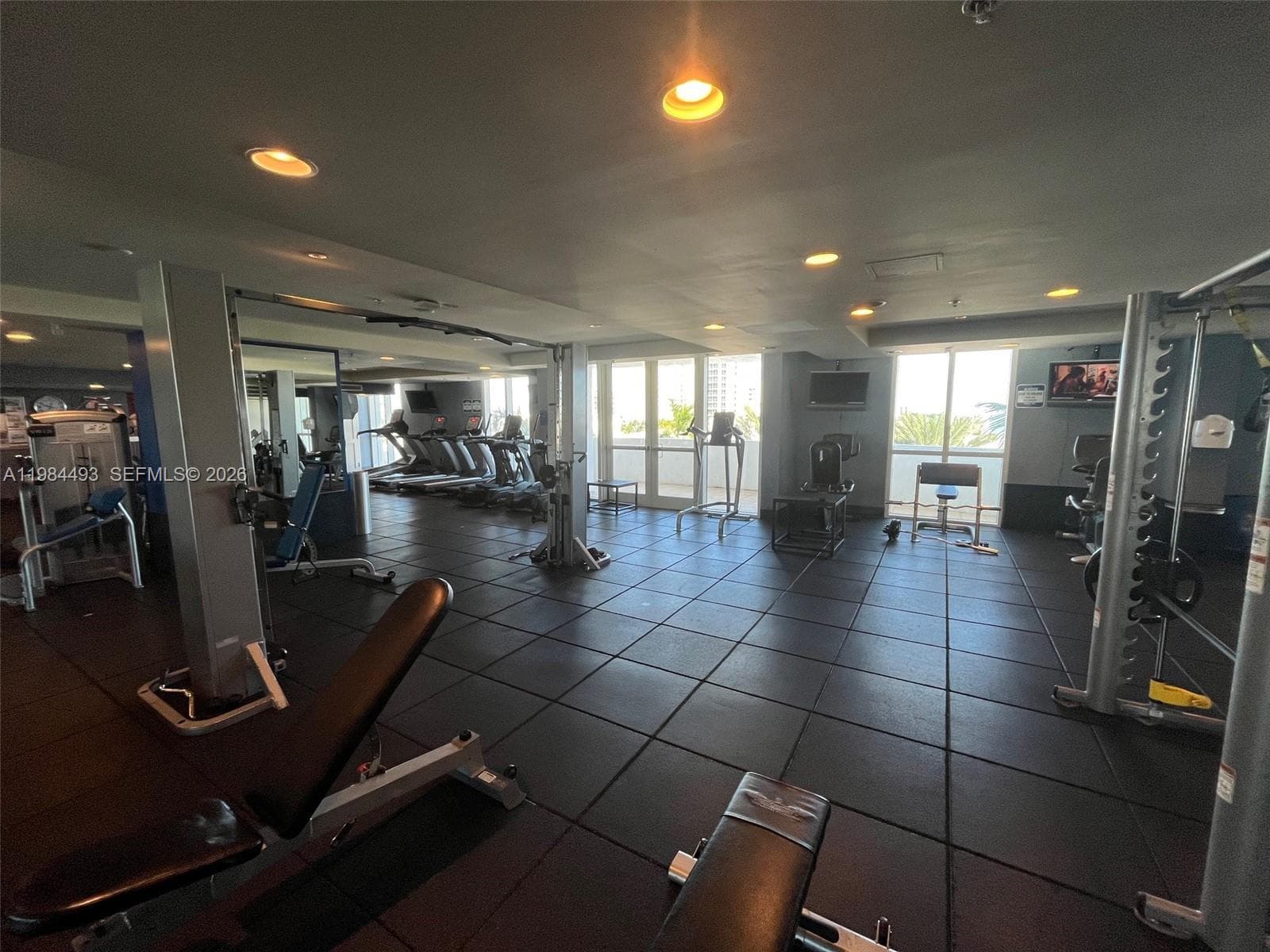 7910 Harbor Island Dr # 1202, North Bay Village FL 33141 — 37