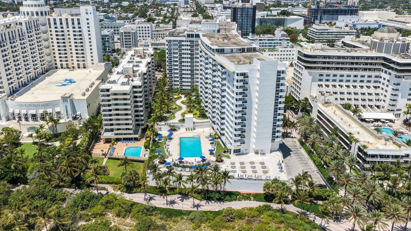 100 Lincoln Rd # 825, Miami Beach FL 33139 — 38
