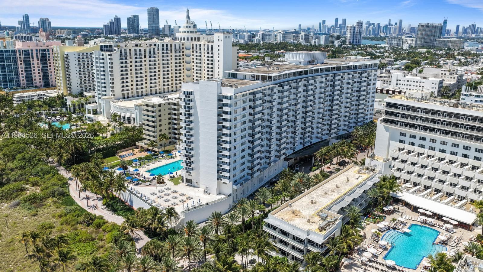 100 Lincoln Rd # 825, Miami Beach FL 33139 — 37
