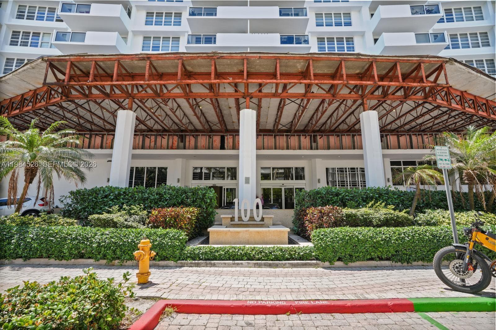100 Lincoln Rd # 825, Miami Beach FL 33139 — 25