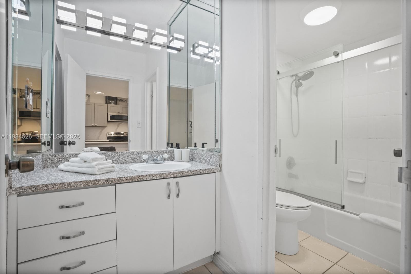 100 Lincoln Rd # 825, Miami Beach FL 33139 — 21