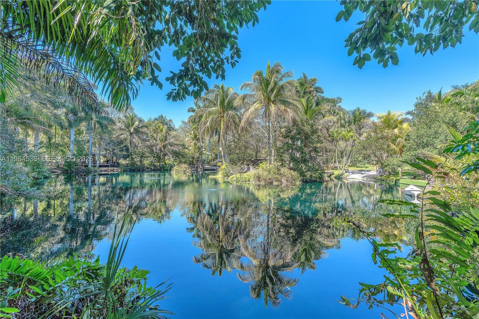154th Street - 870, North Miami Beach FL 33162 — 2