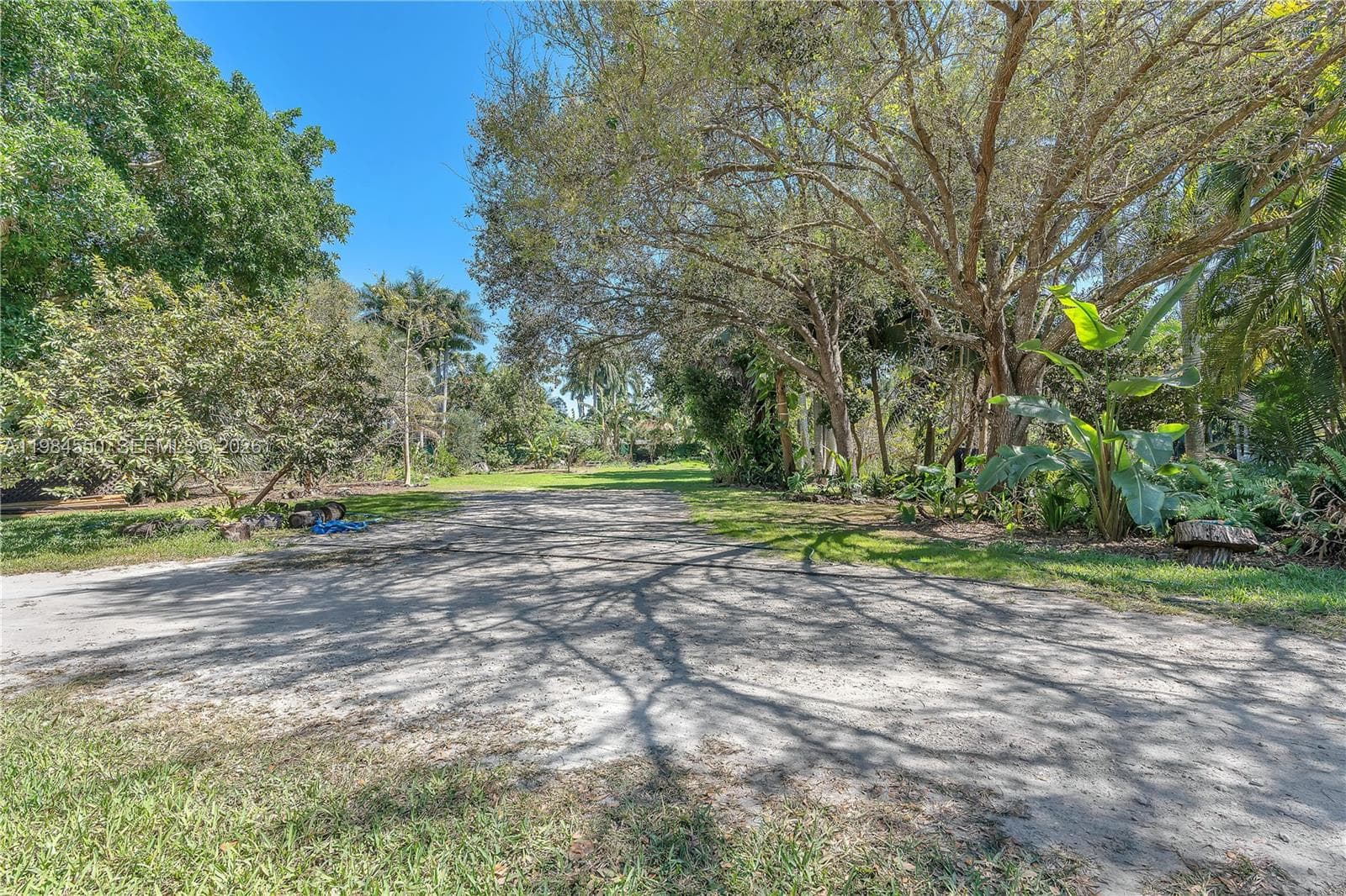 154th Street - 861, North Miami Beach FL 33162 — 12