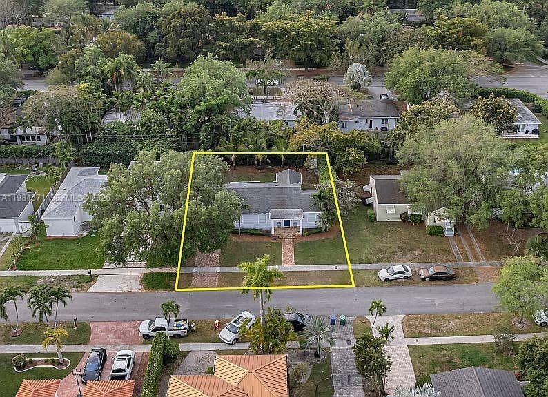 5850 SW 47 ST, Miami FL 33155 — 26