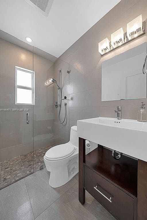 5850 SW 47 ST, Miami FL 33155 — 5
