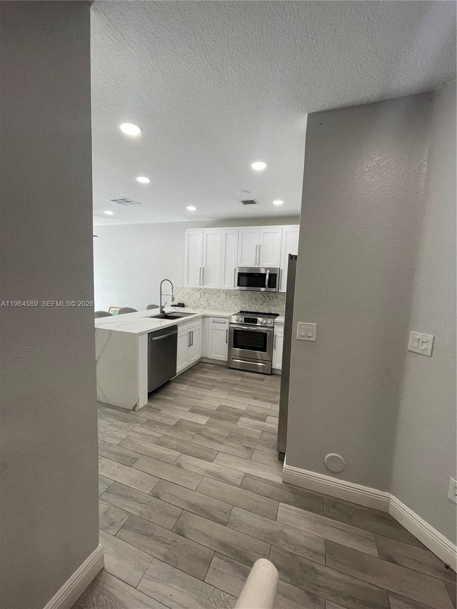 8900 SW 226th Ter, Cutler Bay FL 33190 — 8