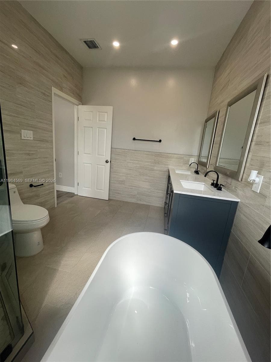 8900 SW 226th Ter, Cutler Bay FL 33190 — 25