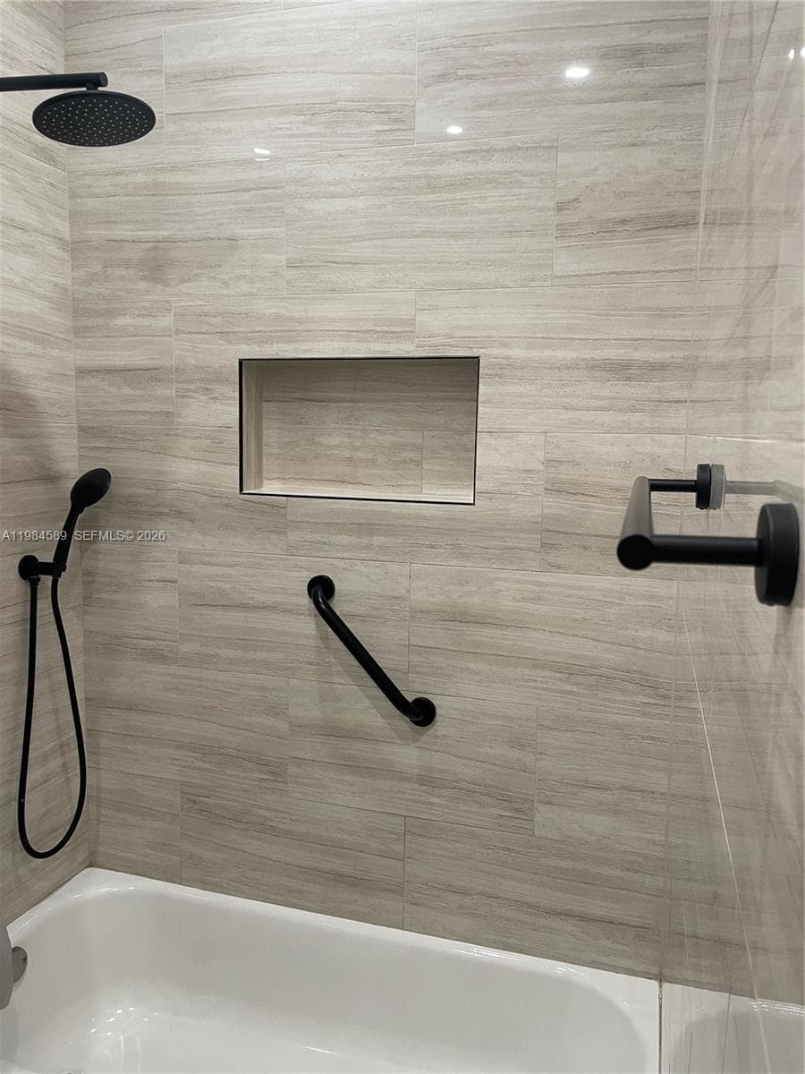 8900 SW 226th Ter, Cutler Bay FL 33190 — 21