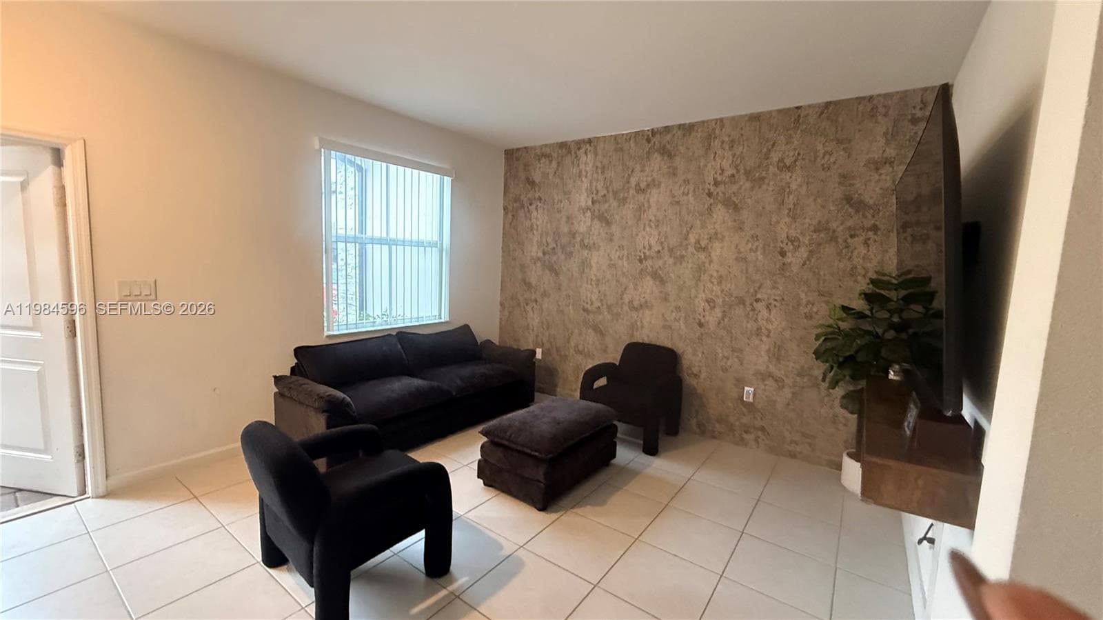 12383 NW 23rd Ct, Miami FL 33167 — 4