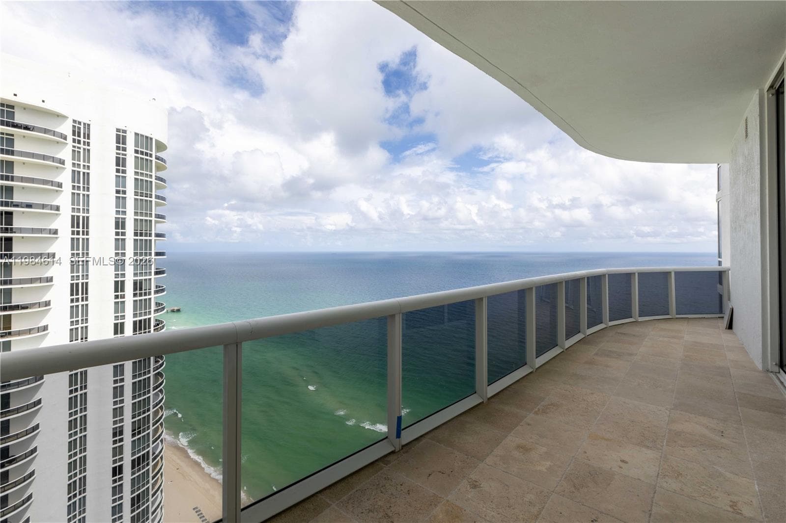 Trump Tower Iii Condo, Sunny Isles Beach, FL — 4
