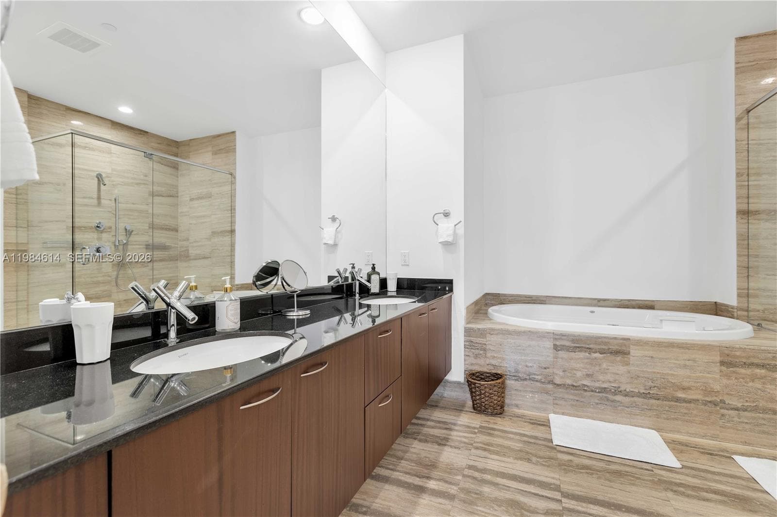 Trump Tower Iii Condo, Sunny Isles Beach, FL — 25