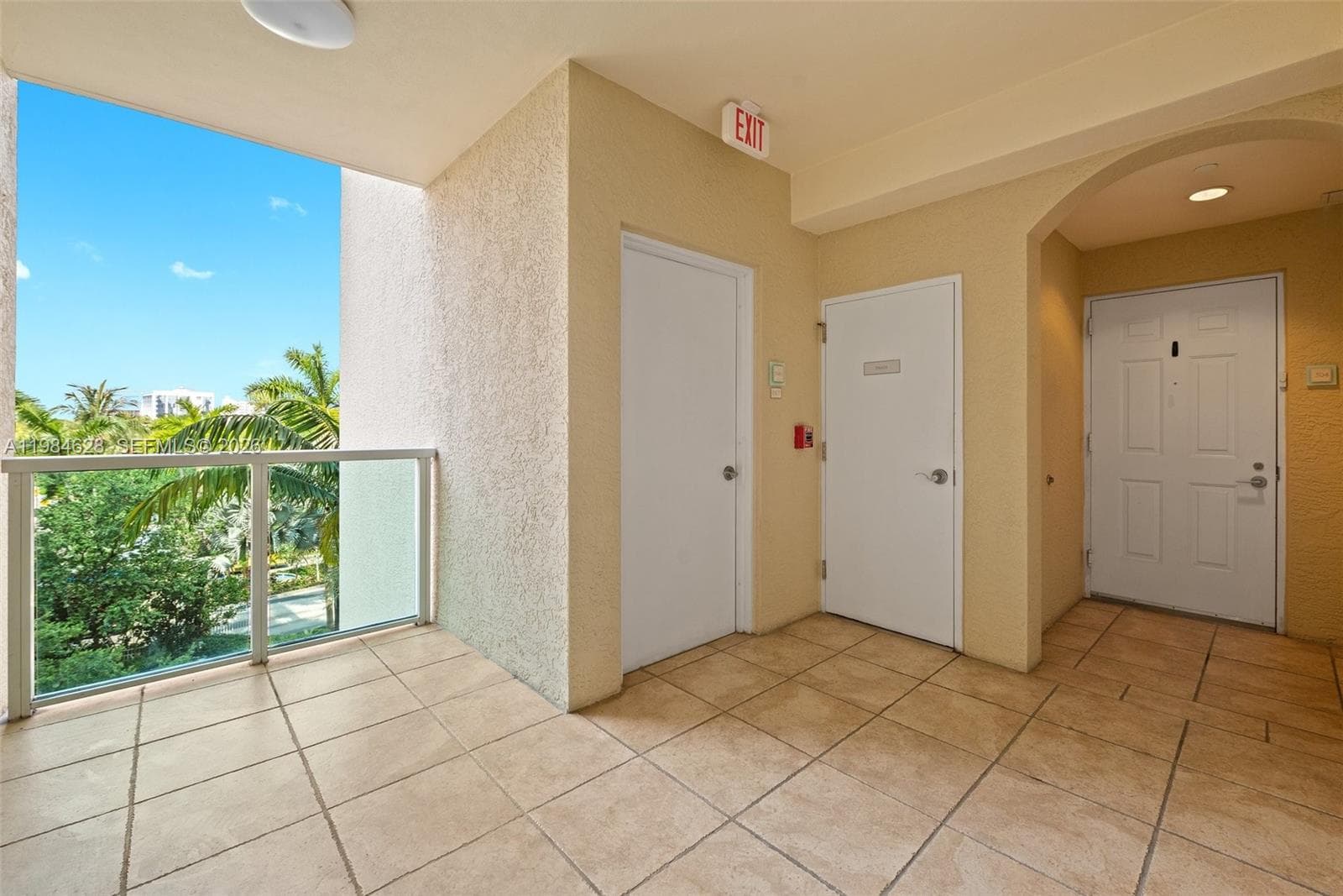3340 NE 190th St # 504, Aventura FL 33180 — 3