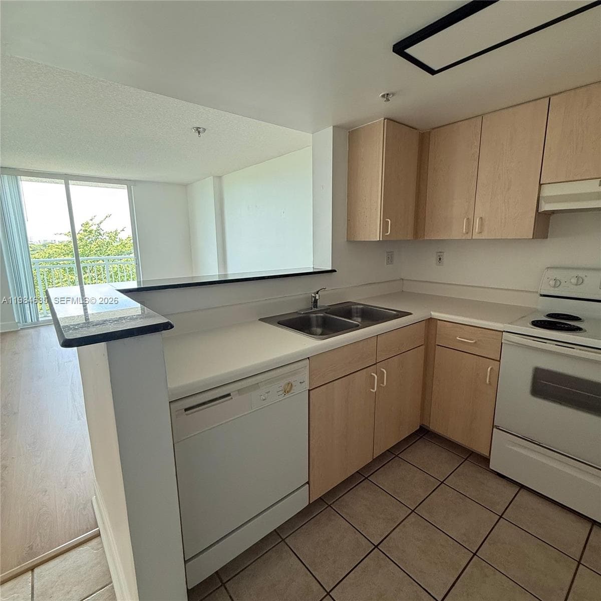 The Aston Condo, Miami, FL — 7