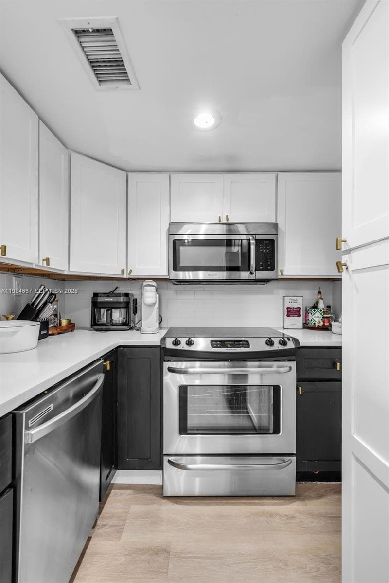 1200 West Ave # 308, Miami Beach FL 33139 — 16