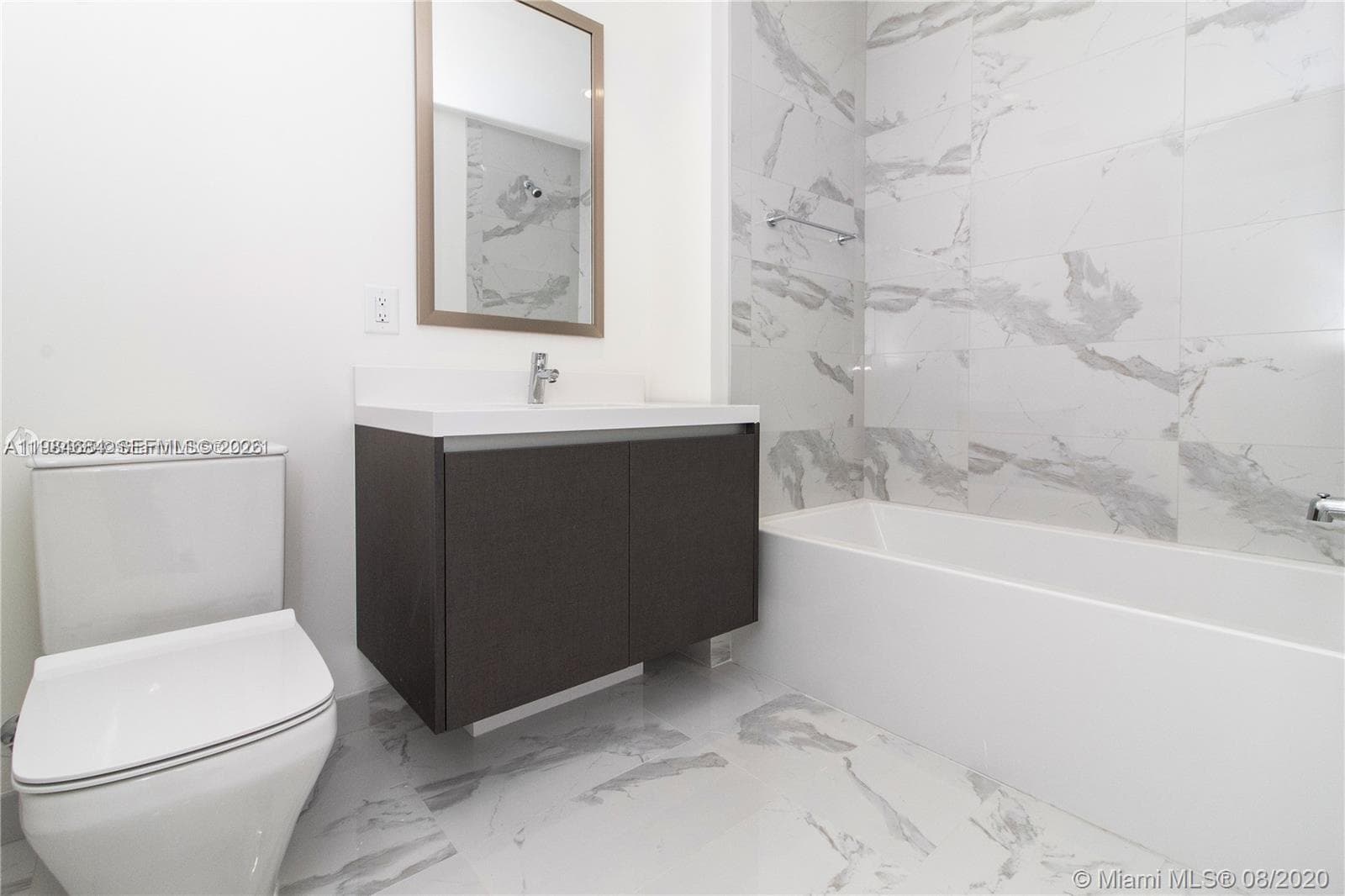 851 NE 1st Ave # 3601, Miami FL 33132 — 16