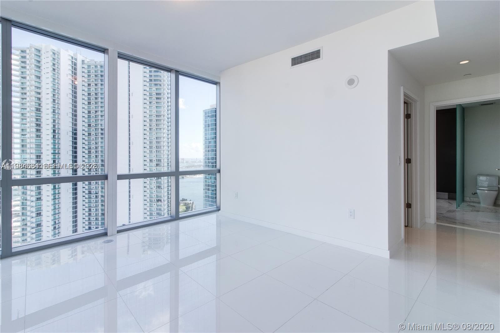 851 NE 1st Ave # 3601, Miami FL 33132 — 12