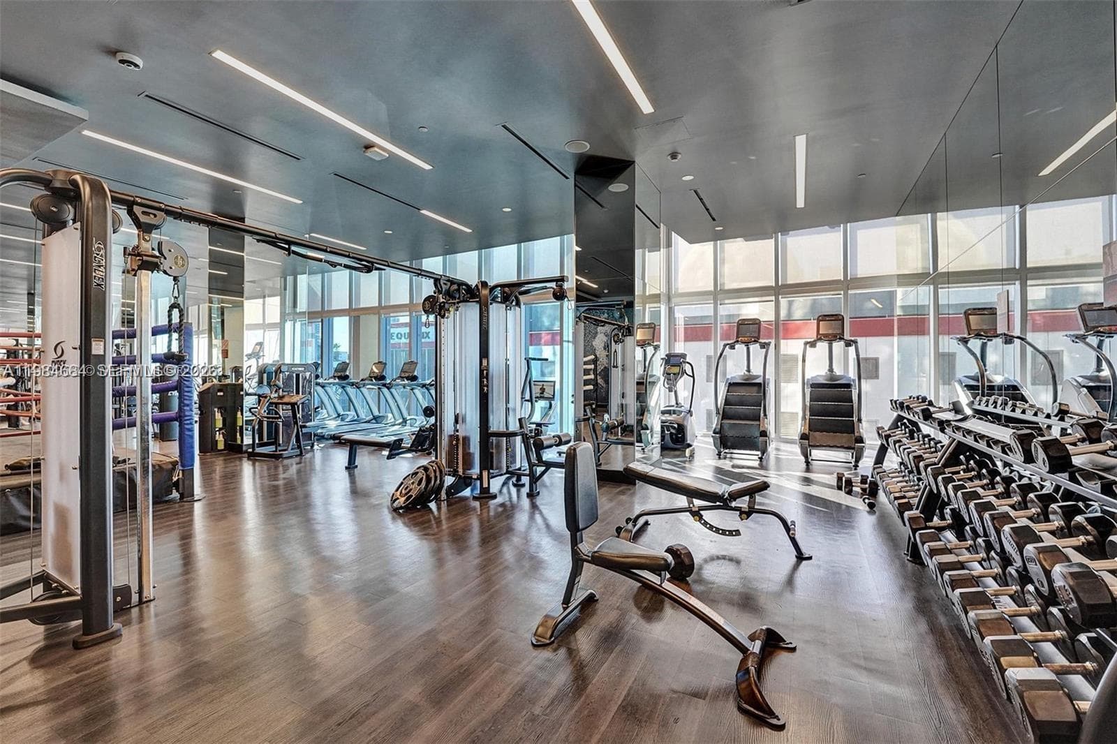 851 NE 1st Ave # 3601, Miami FL 33132 — 36