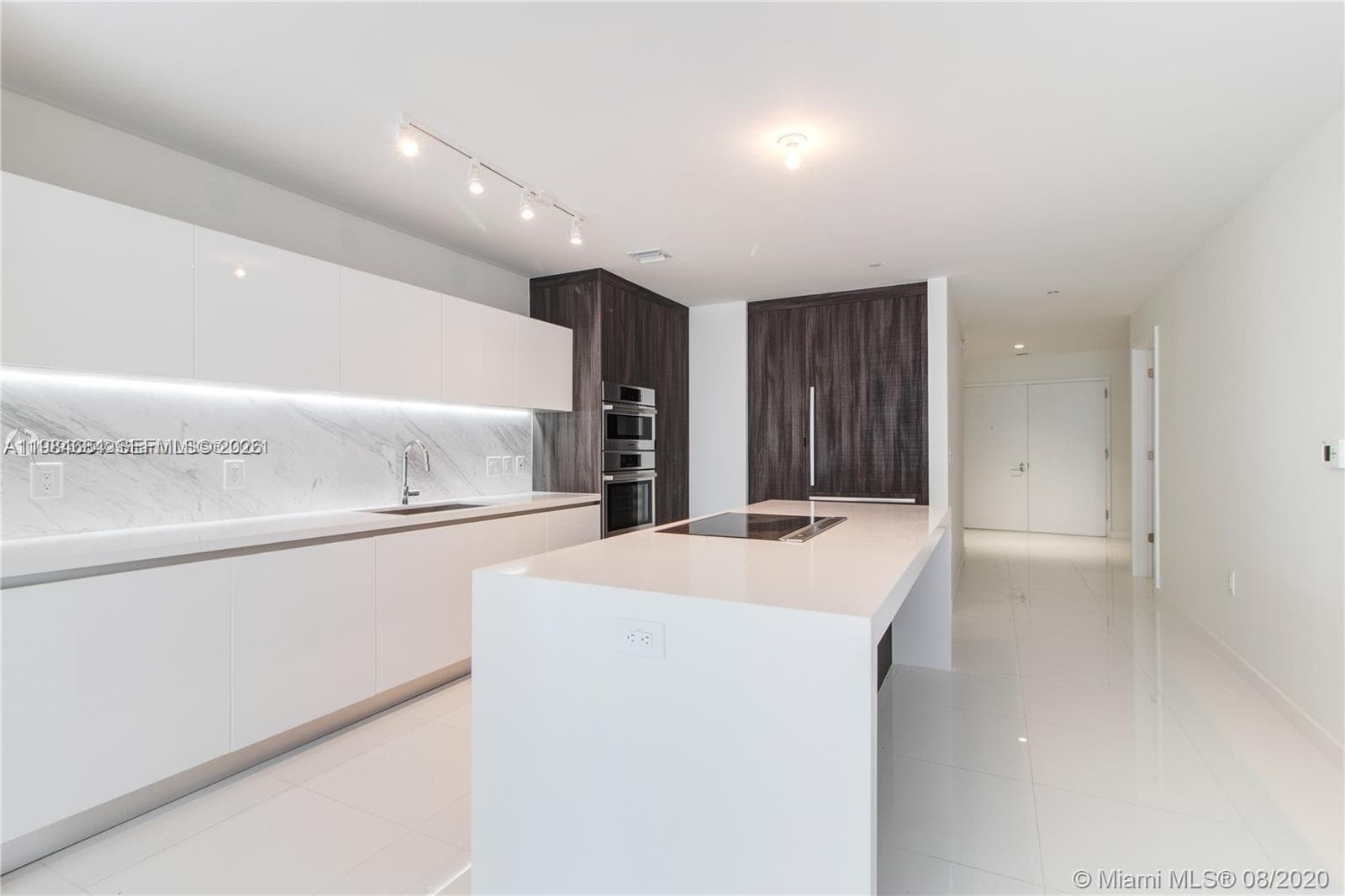851 NE 1st Ave # 3601, Miami FL 33132 — 5
