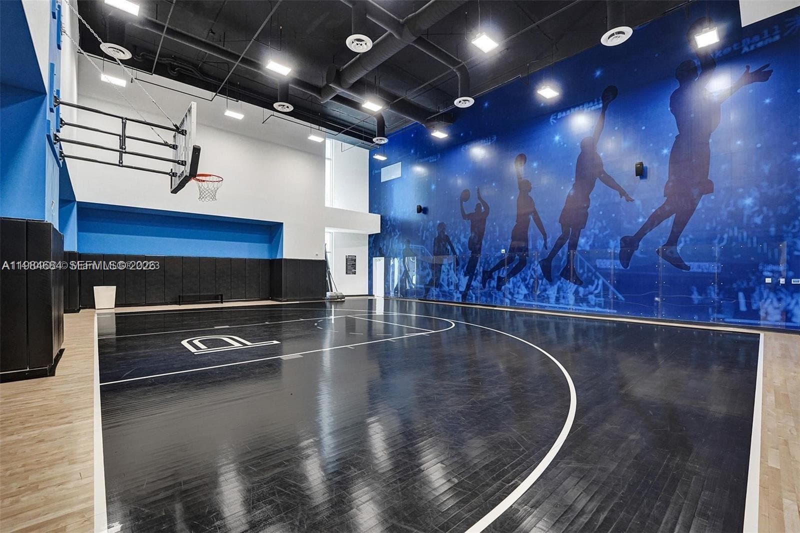 851 NE 1st Ave # 3601, Miami FL 33132 — 34