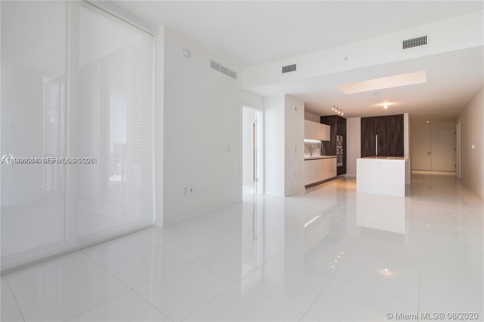 851 NE 1st Ave # 3601, Miami FL 33132 — 4