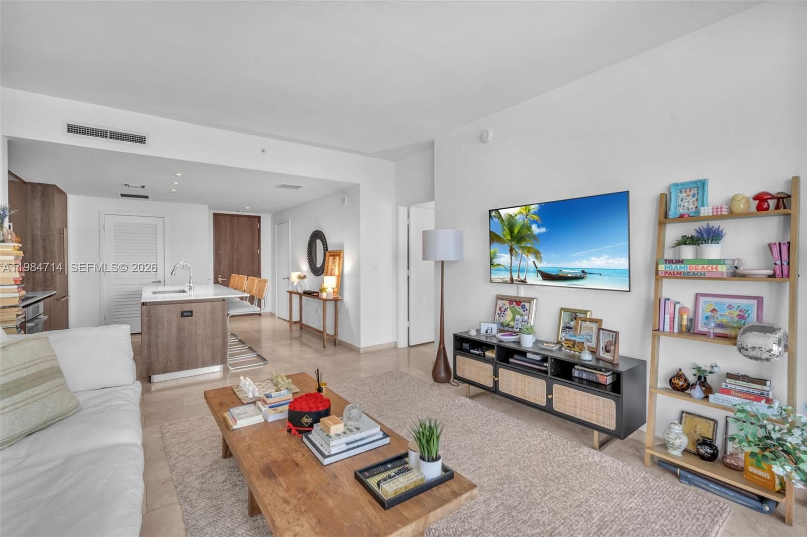68 SE 6th St # 806, Miami FL 33131 — 6