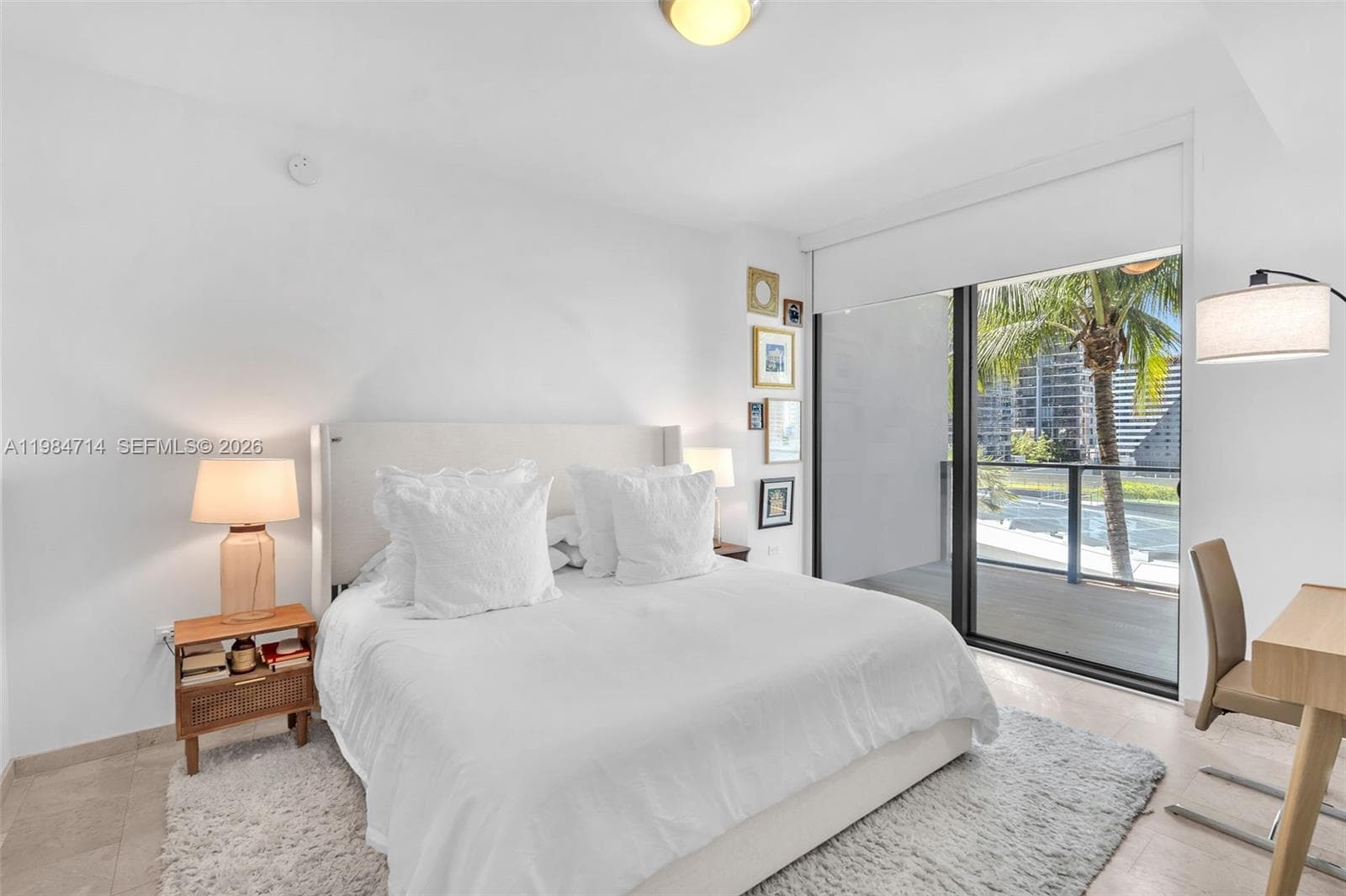 68 SE 6th St # 806, Miami FL 33131 — 13