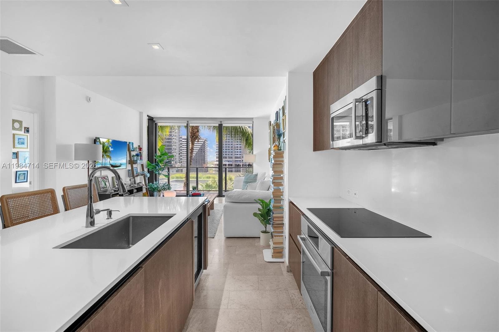 68 SE 6th St # 806, Miami FL 33131 — 9