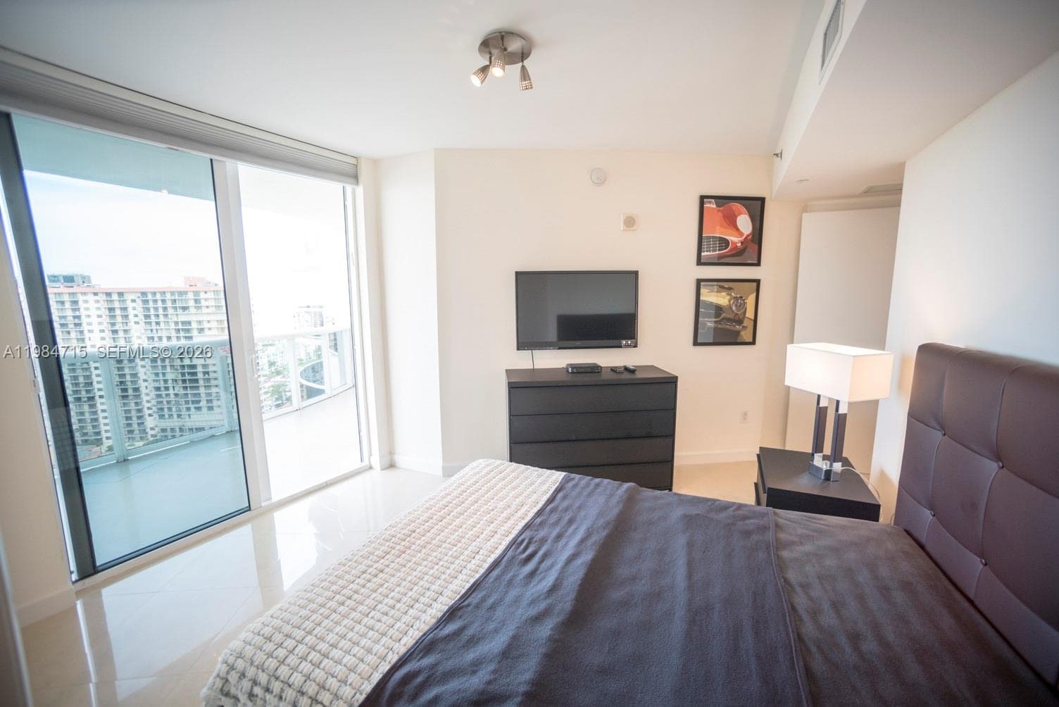17201 Collins Ave # 2104, Sunny Isles Beach FL 33160 — 16