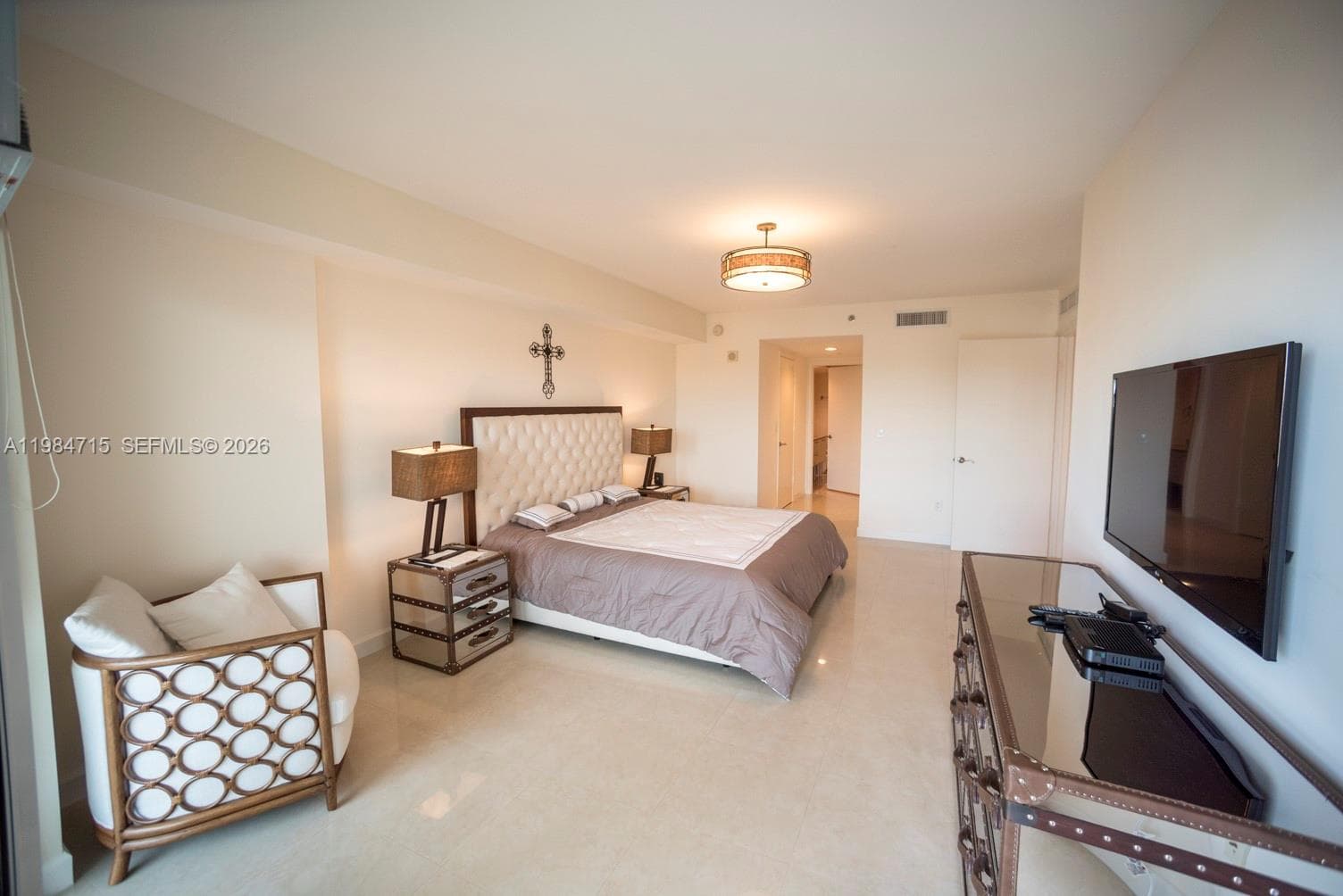 17201 Collins Ave # 2104, Sunny Isles Beach FL 33160 — 21