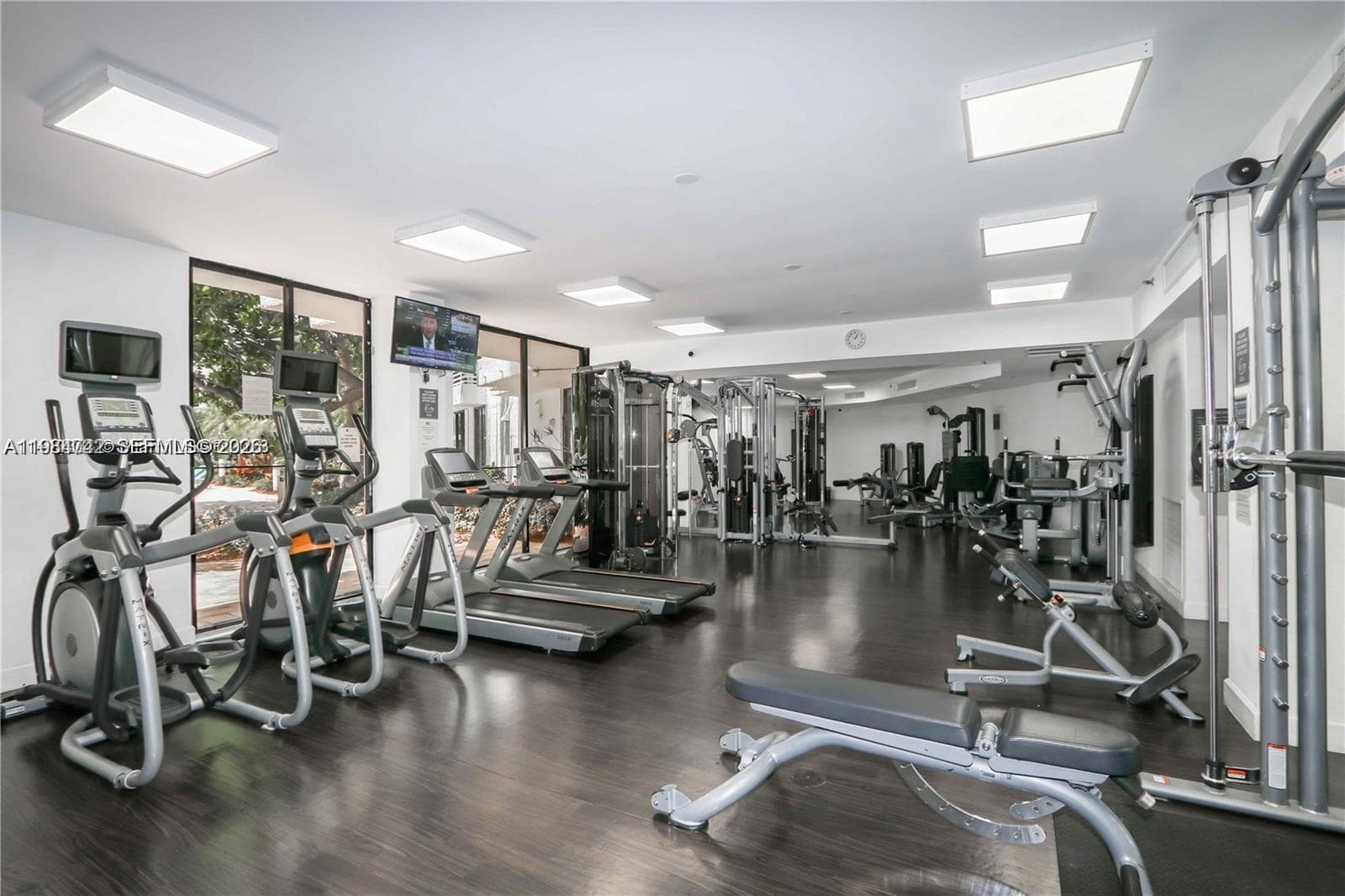 3300 NE 192nd St # 1815, Aventura FL 33180 — 28