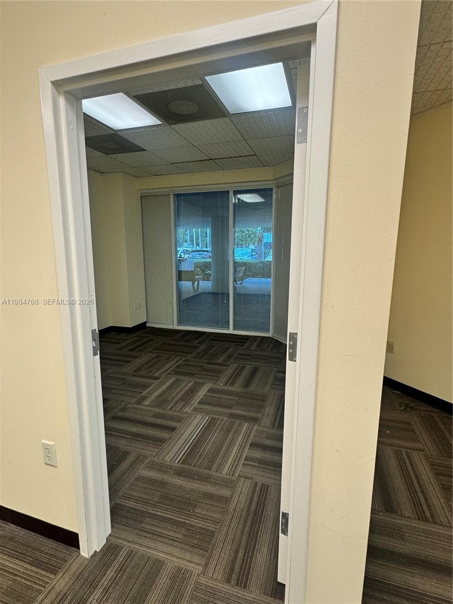 5959 Waterford District Dr # 101, Miami FL 33126 — 8