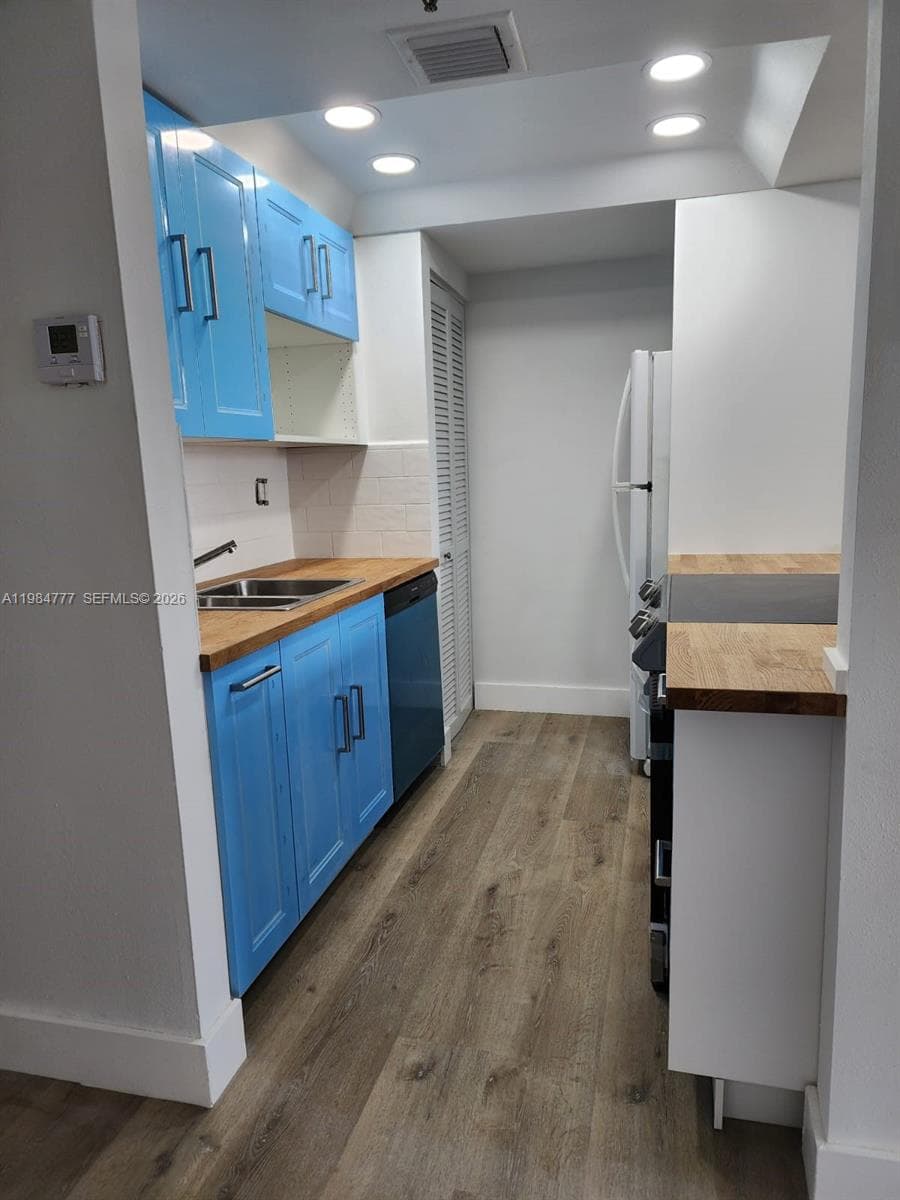 520 Brickell Key Dr # A1517, Miami FL 33131 — 9