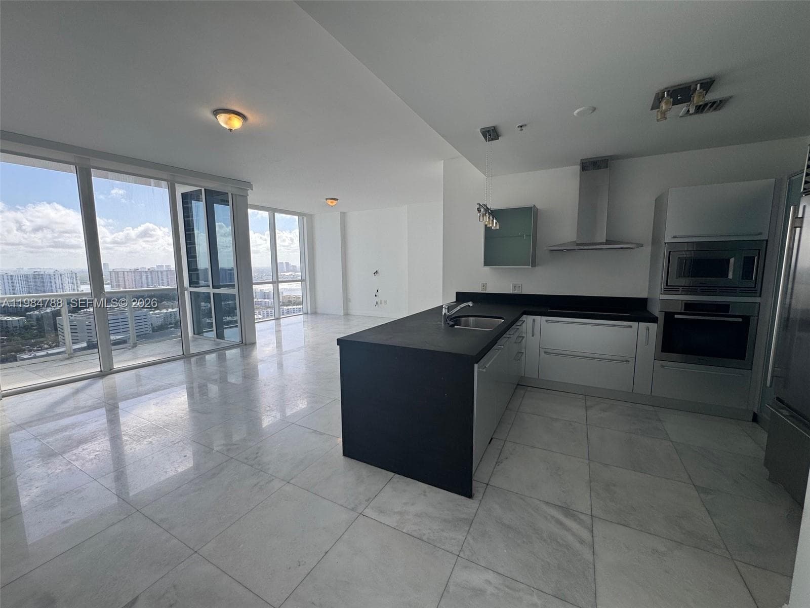 18201 Collins Ave # 3505, Sunny Isles Beach FL 33160 — 2