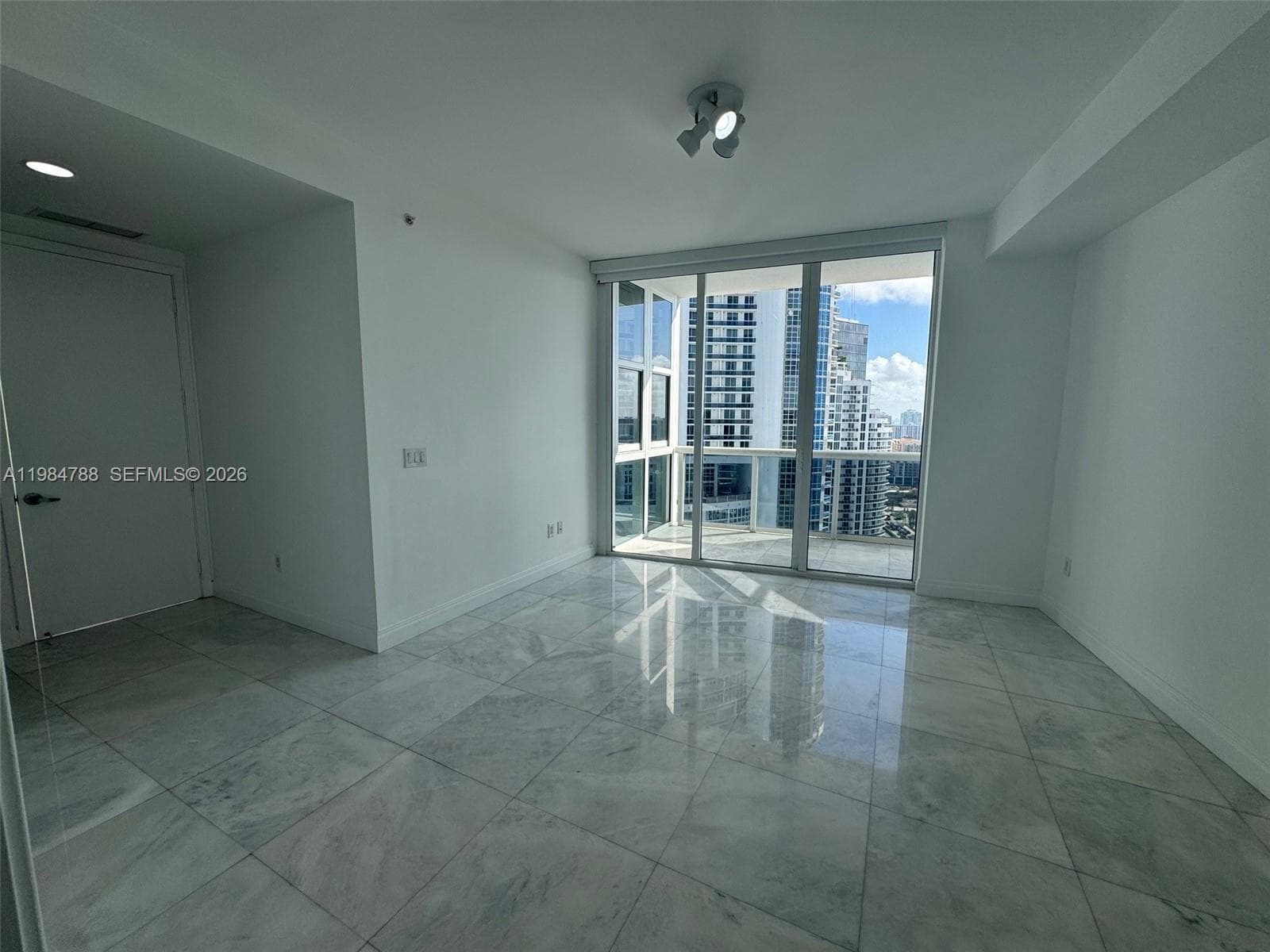 18201 Collins Ave # 3505, Sunny Isles Beach FL 33160 — 10