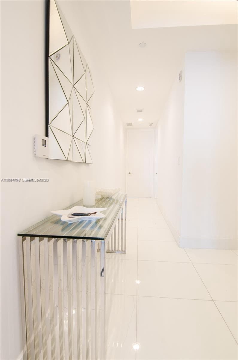 15811 Collins Ave # 2602, Sunny Isles Beach FL 33160 — 16