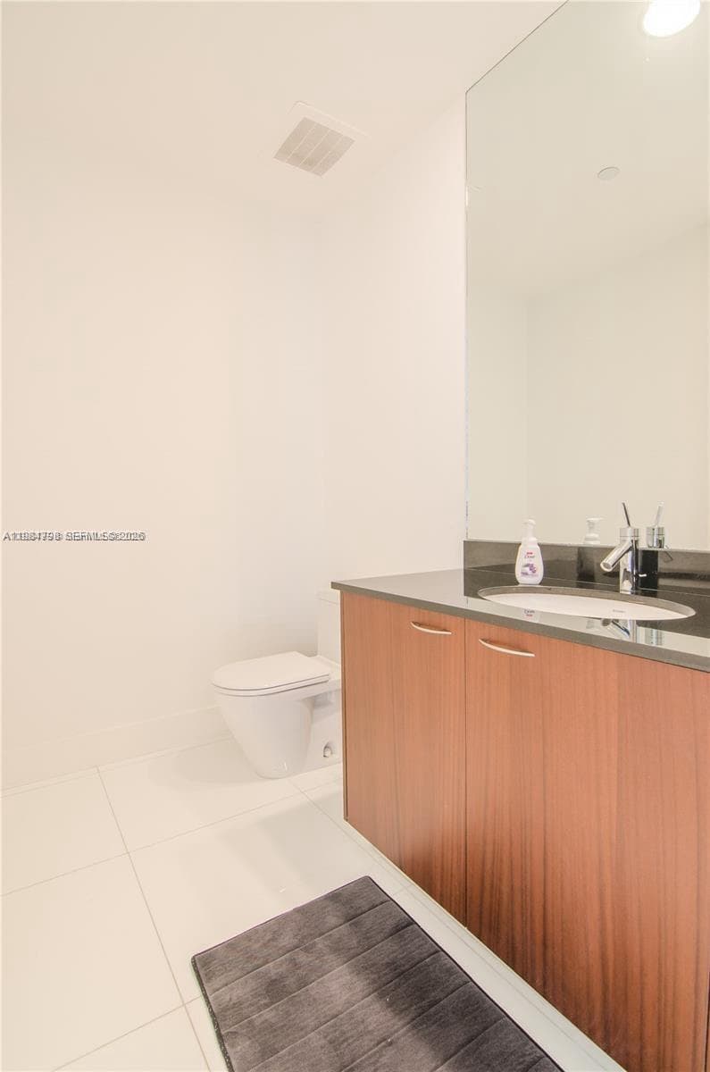 15811 Collins Ave # 2602, Sunny Isles Beach FL 33160 — 21