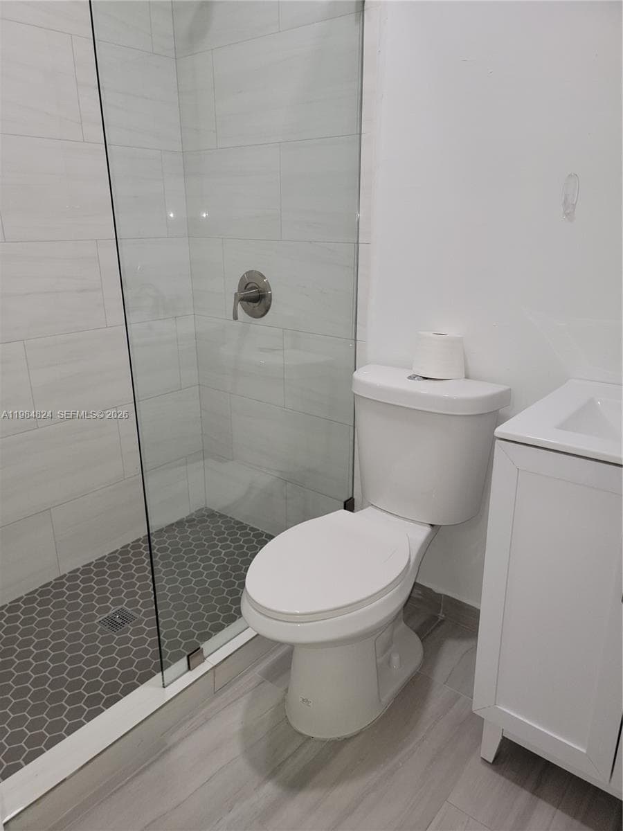 6300 SW 21st St # 1, Miami FL 33155 — 21