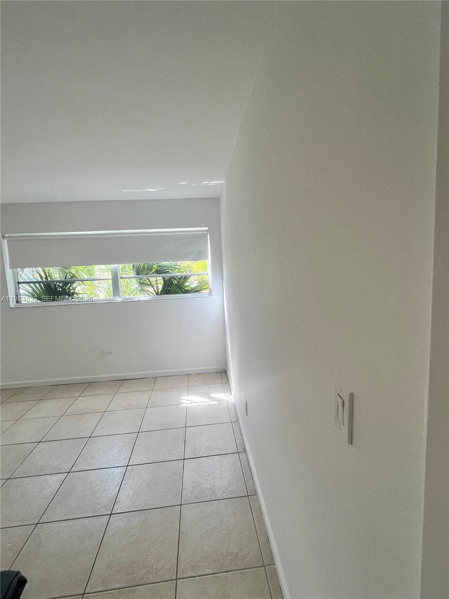 3522 NE 171st St # 206, North Miami Beach FL 33160 — 12
