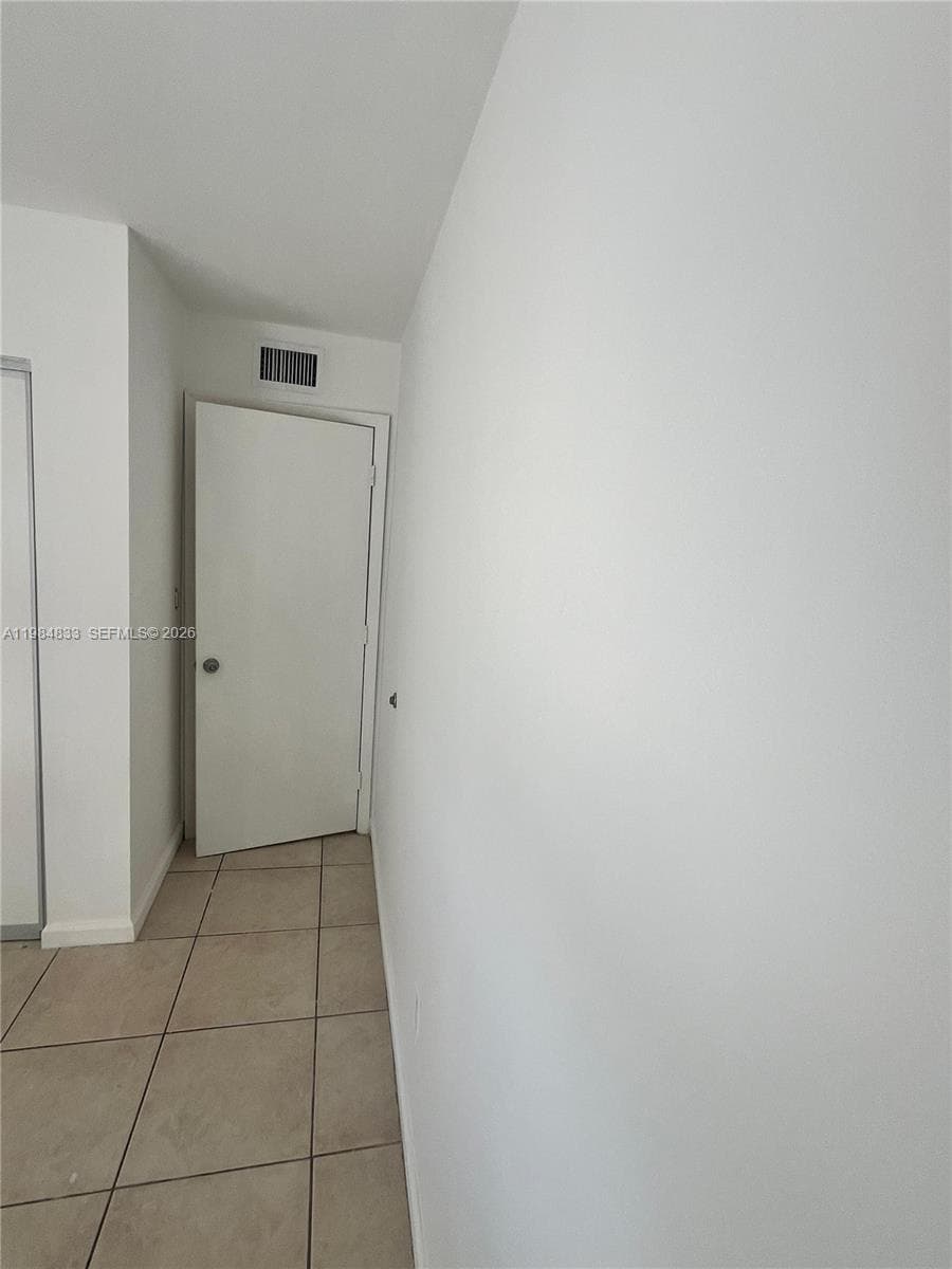 3522 NE 171st St # 206, North Miami Beach FL 33160 — 11