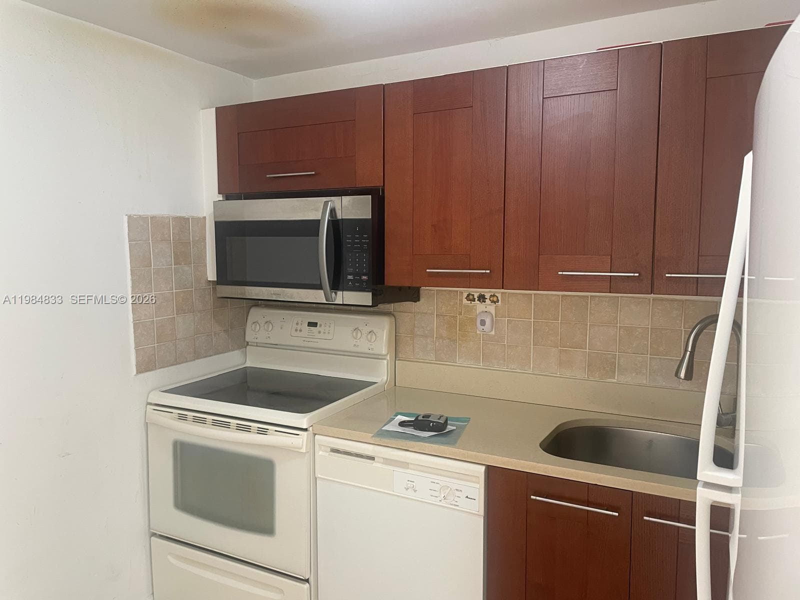 3522 NE 171st St # 206, North Miami Beach FL 33160 — 4