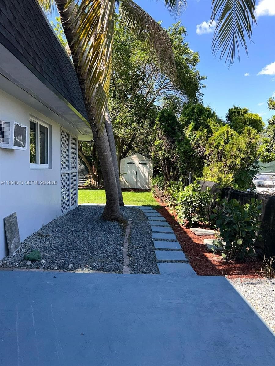 161 NE 117th St, Miami FL 33161 — 3