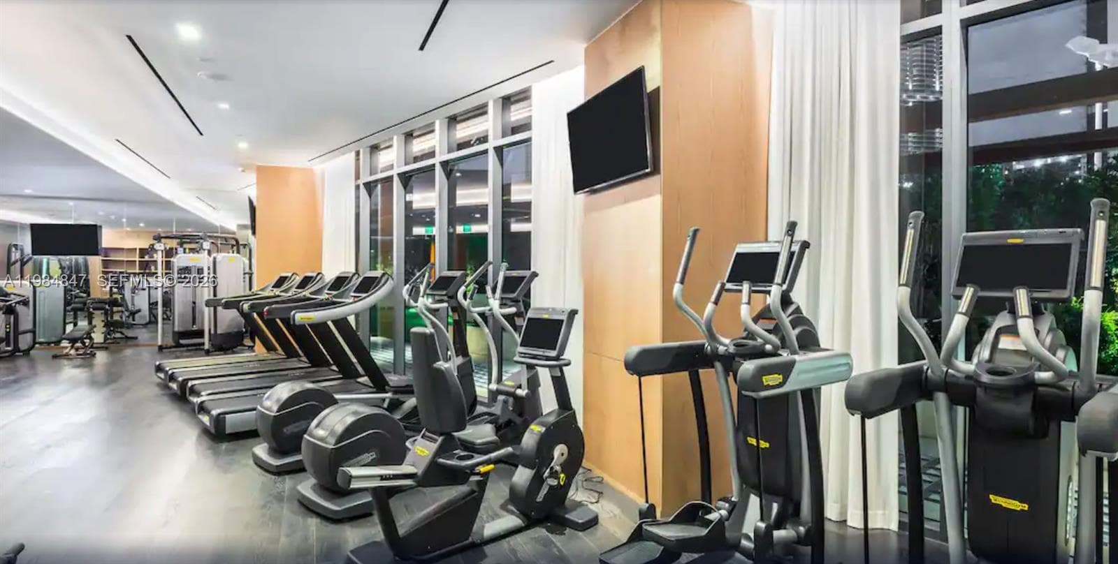 801 S Miami Ave # 4501, Miami FL 33130 — 36