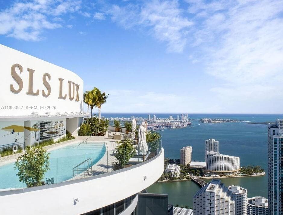 801 S Miami Ave # 4501, Miami FL 33130 — 45