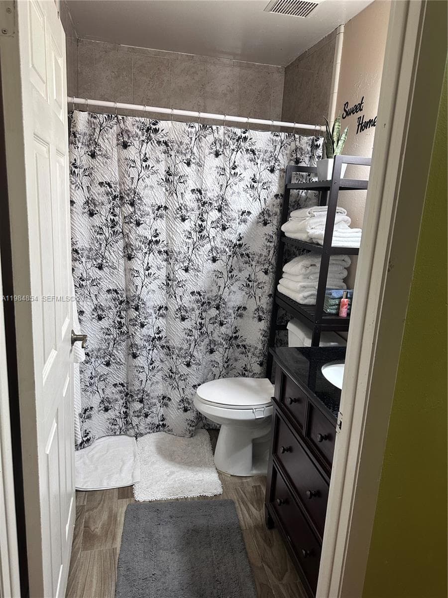 3379 NW 198th Terrace, Miami Gardens FL 33056 — 33