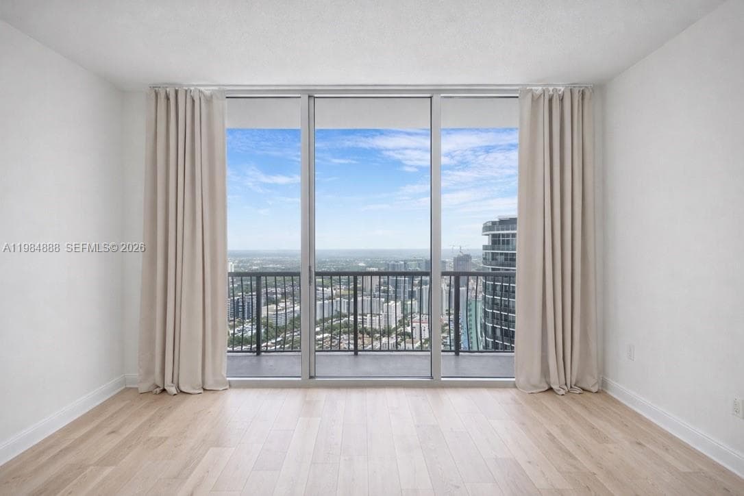 1750 N Bayshore Dr # 3811, Miami FL 33132 — 1