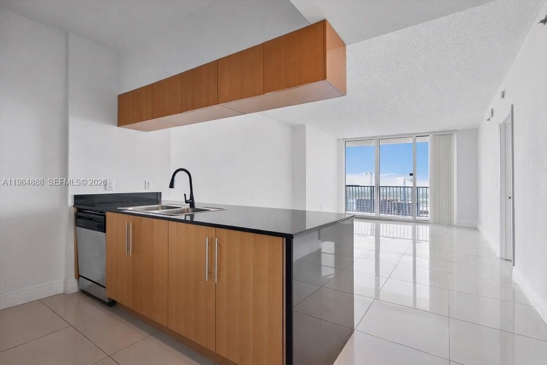 1750 N Bayshore Dr # 3811, Miami FL 33132 — 14
