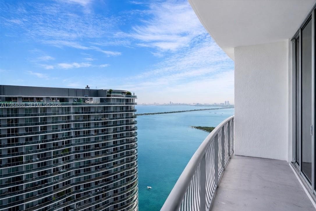 1750 N Bayshore Dr # 3811, Miami FL 33132 — 8