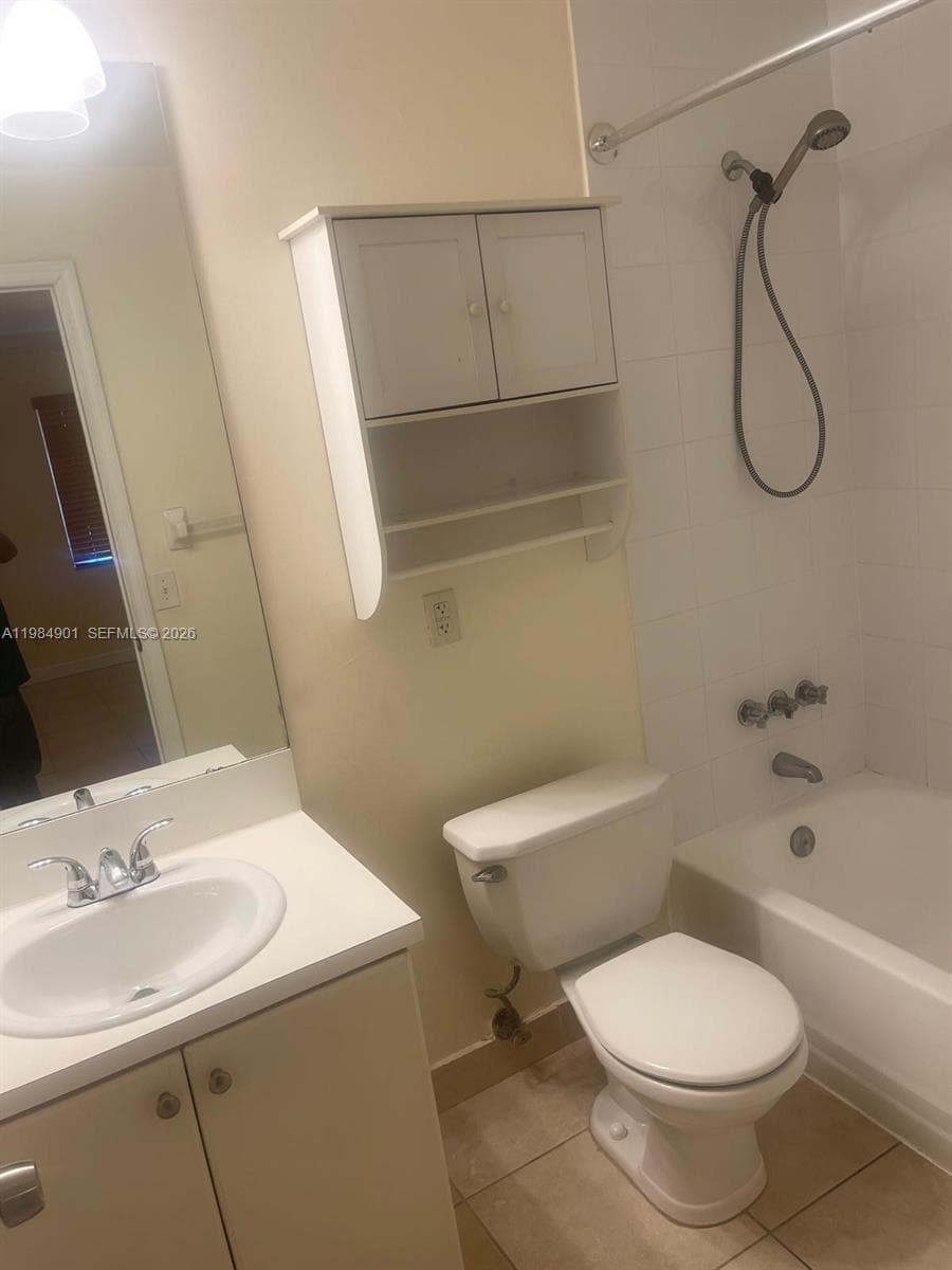 8600 SW 109th Ave # 220, Miami FL 33173 — 6